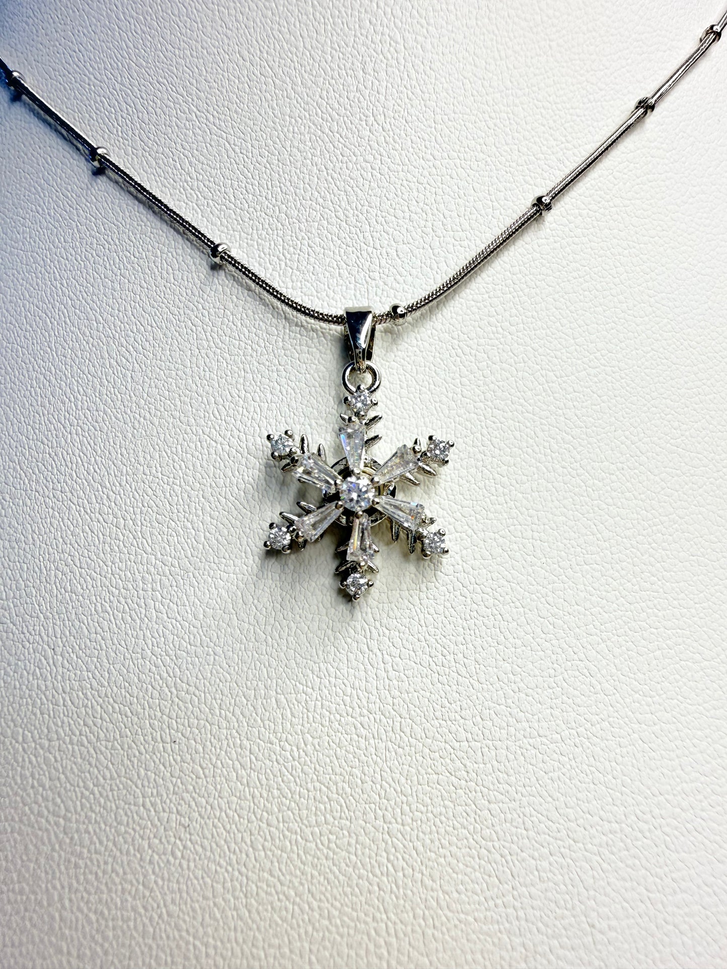 ندفة الثلج المرصّعة