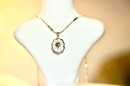 Stella Necklace