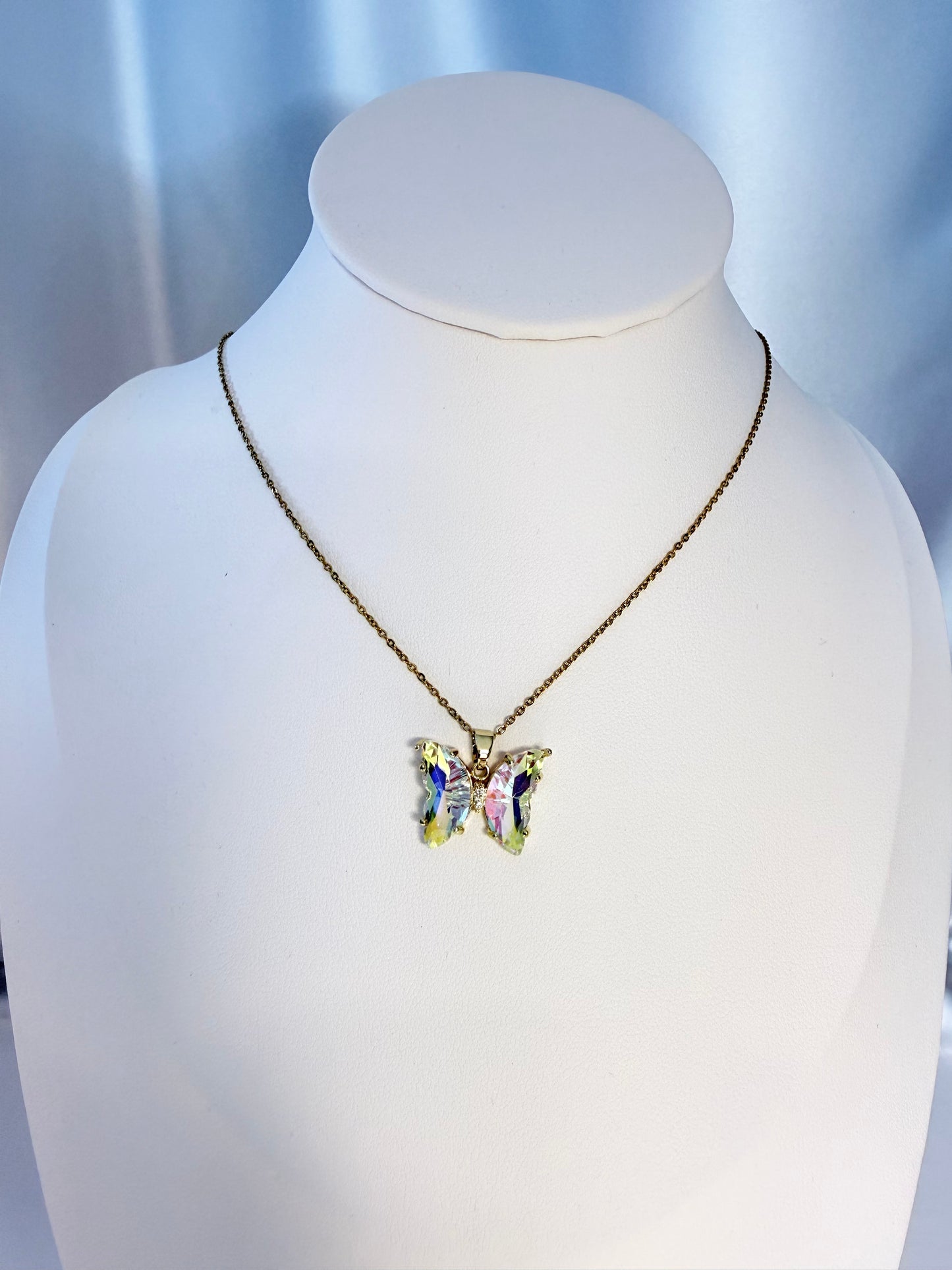 Whisper Shine Necklace