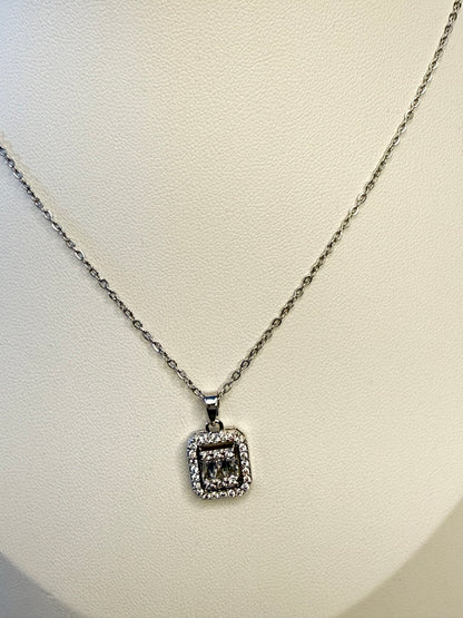 المستطيل الكلاسيكي المرصّع