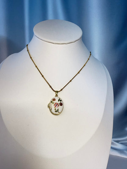 Serene Butterfly Necklace