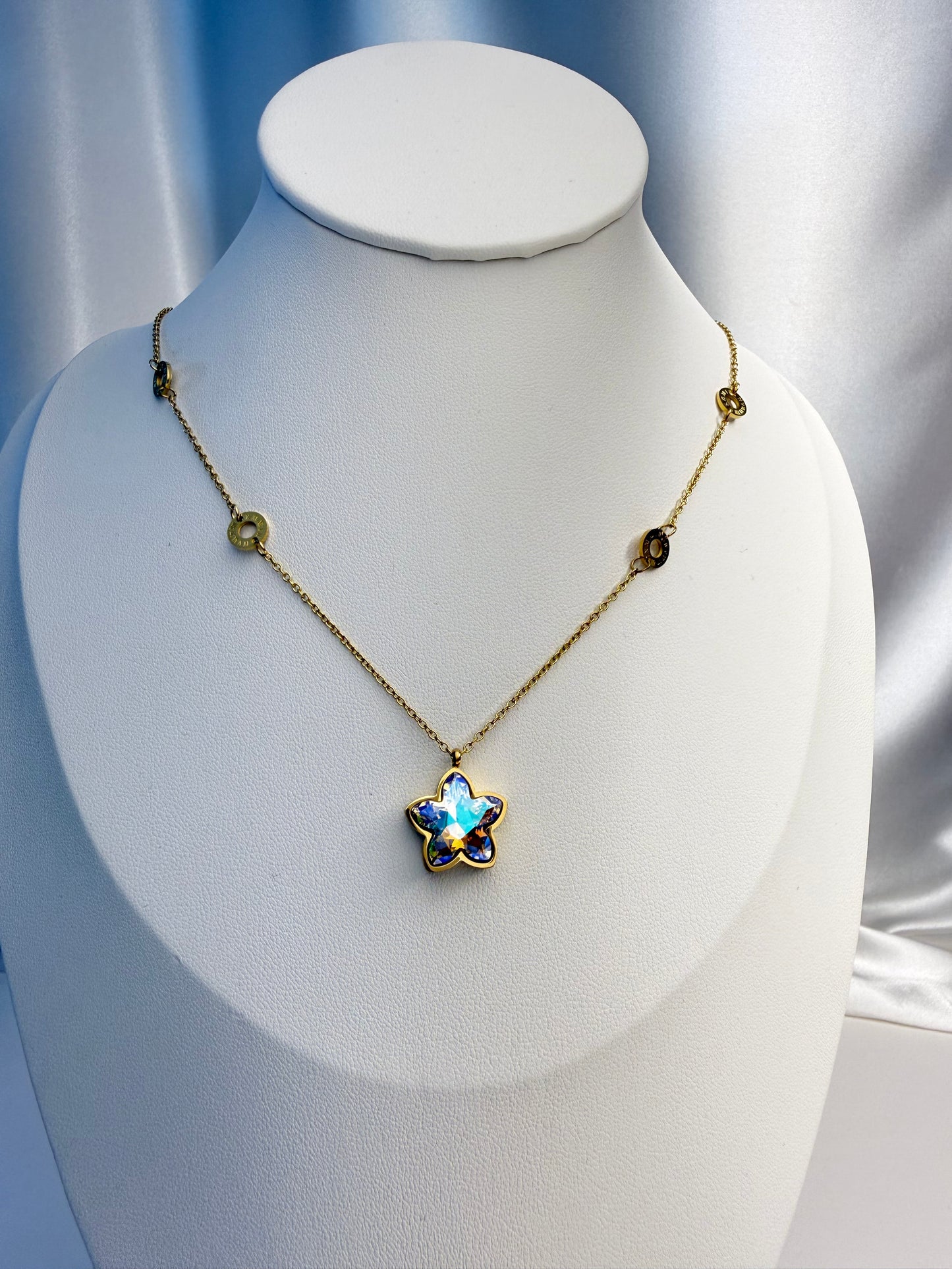 Luminous Star Necklace