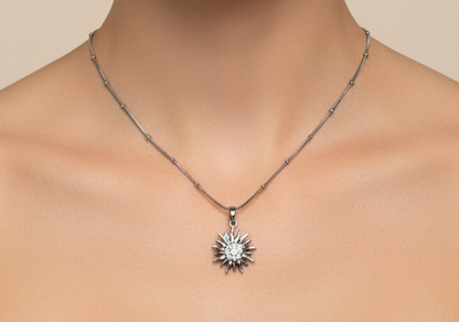 عقد النجمة الفضية