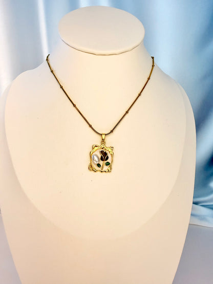 Noir Elegance Necklace