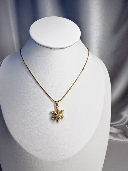 Winter Glow Necklace