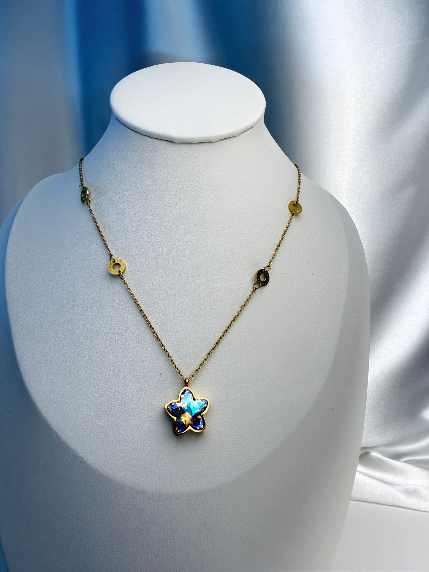 Luminous Star Necklace