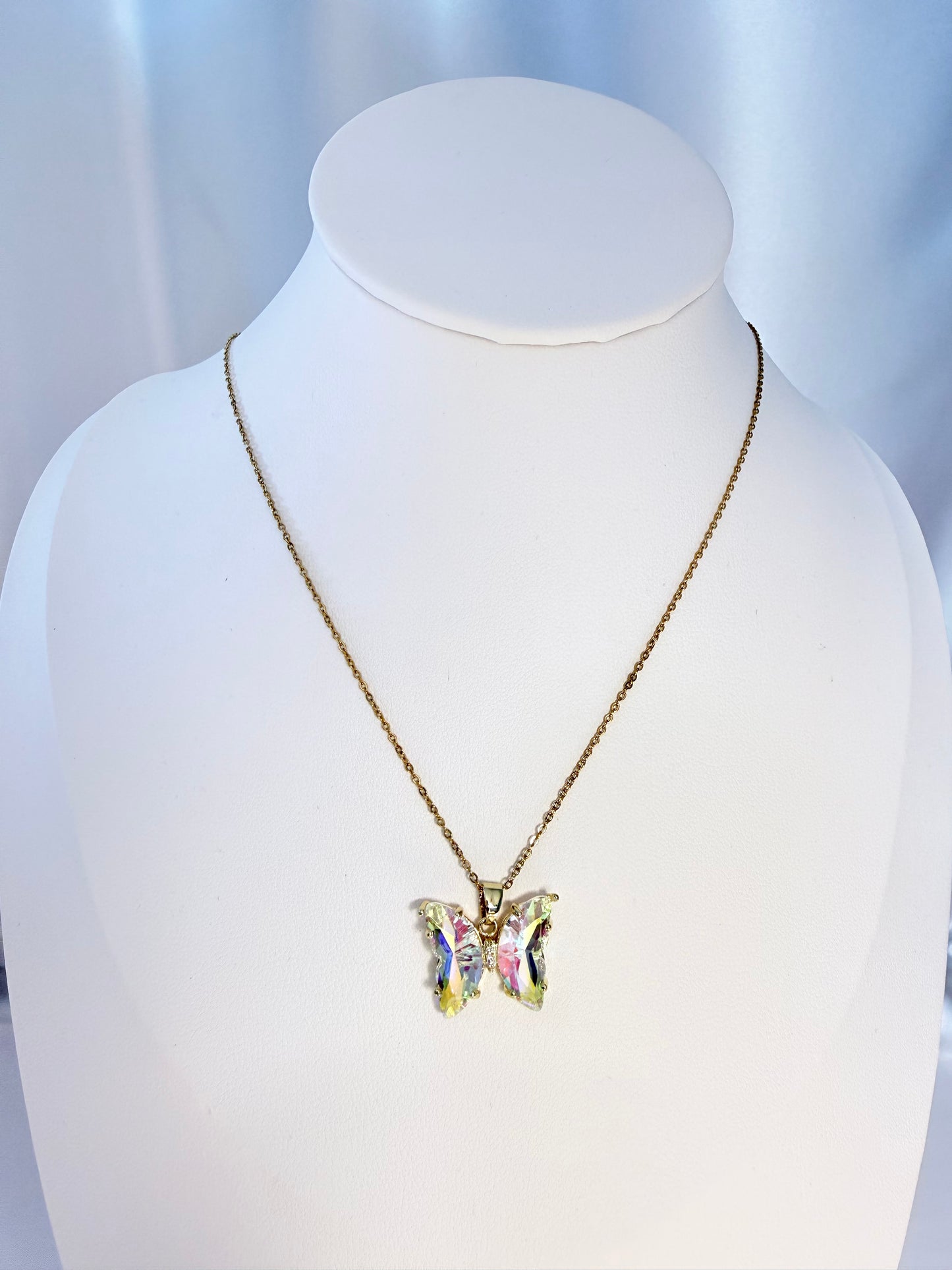 Whisper Shine Necklace