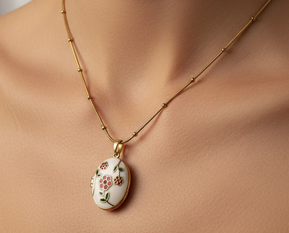 Serene Butterfly Necklace