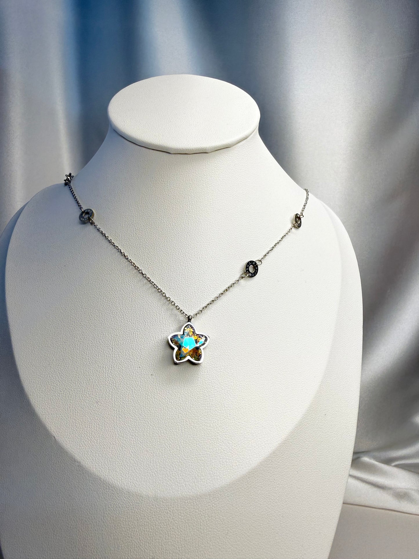 Luminous Star Necklace