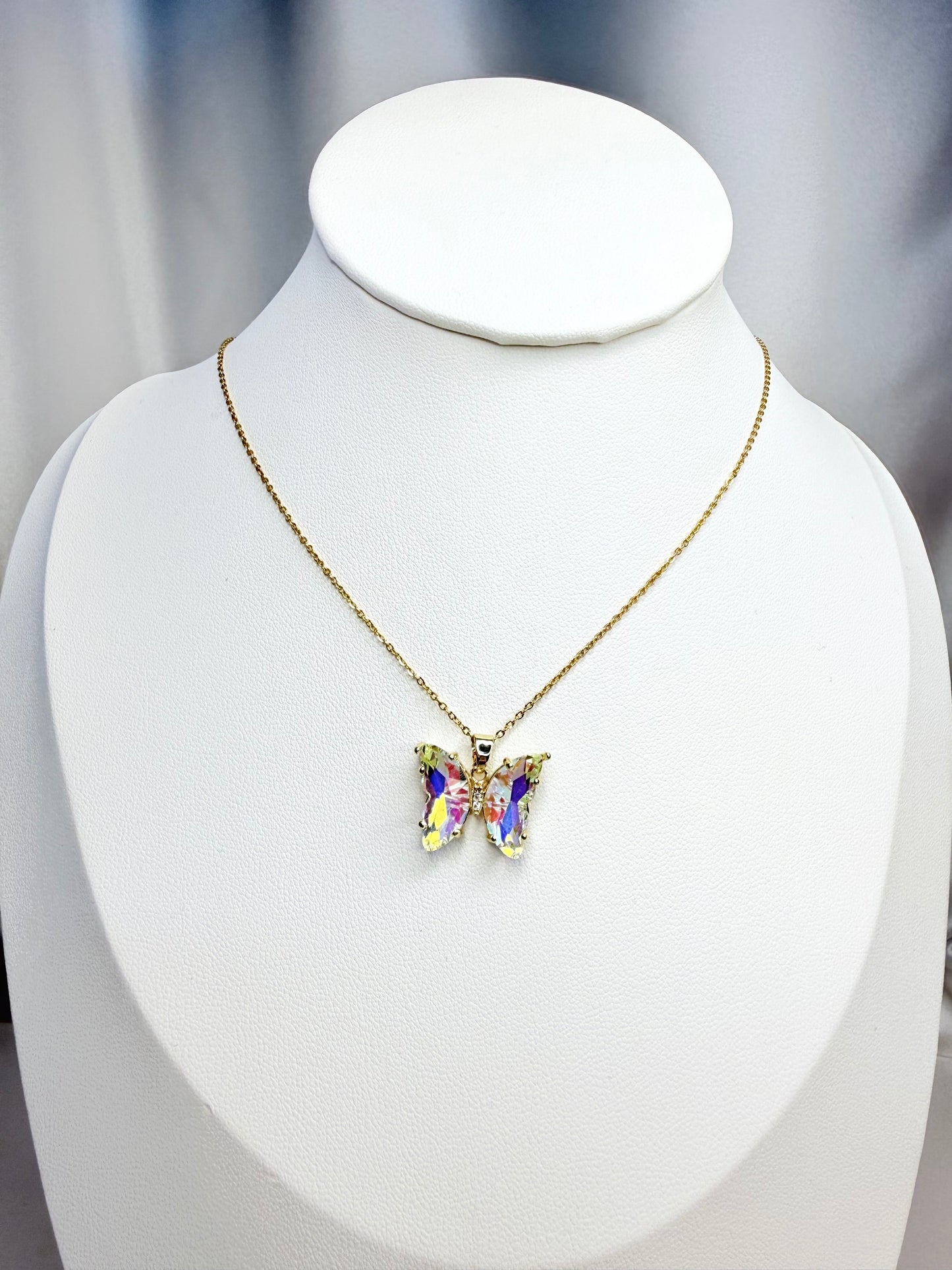 Whisper Shine Necklace