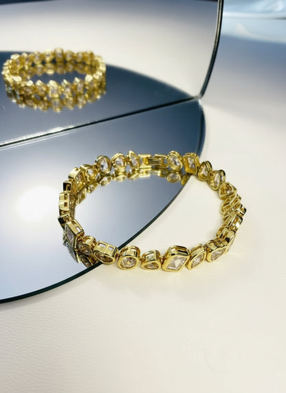 Royal Shapes Gold Bracelet
