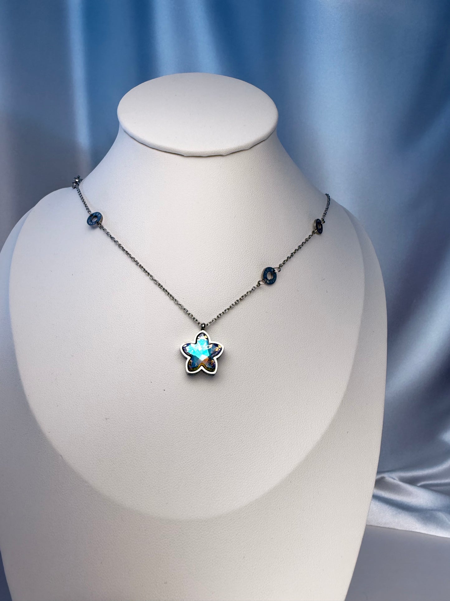 Luminous Star Necklace