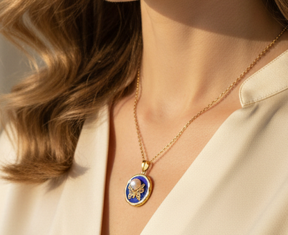 الفراشة واللؤلؤة