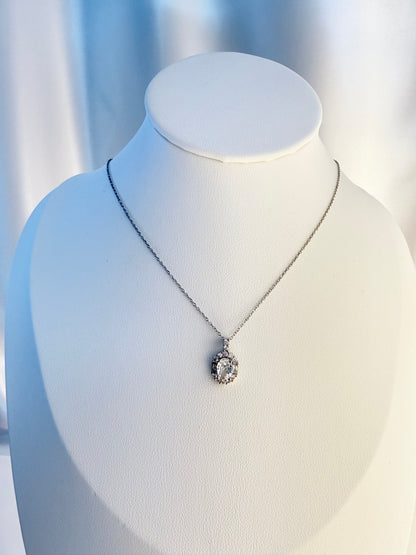 Oval Glow Necklace